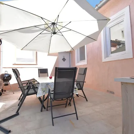 Апартаменты With Parking Space - 26944 *